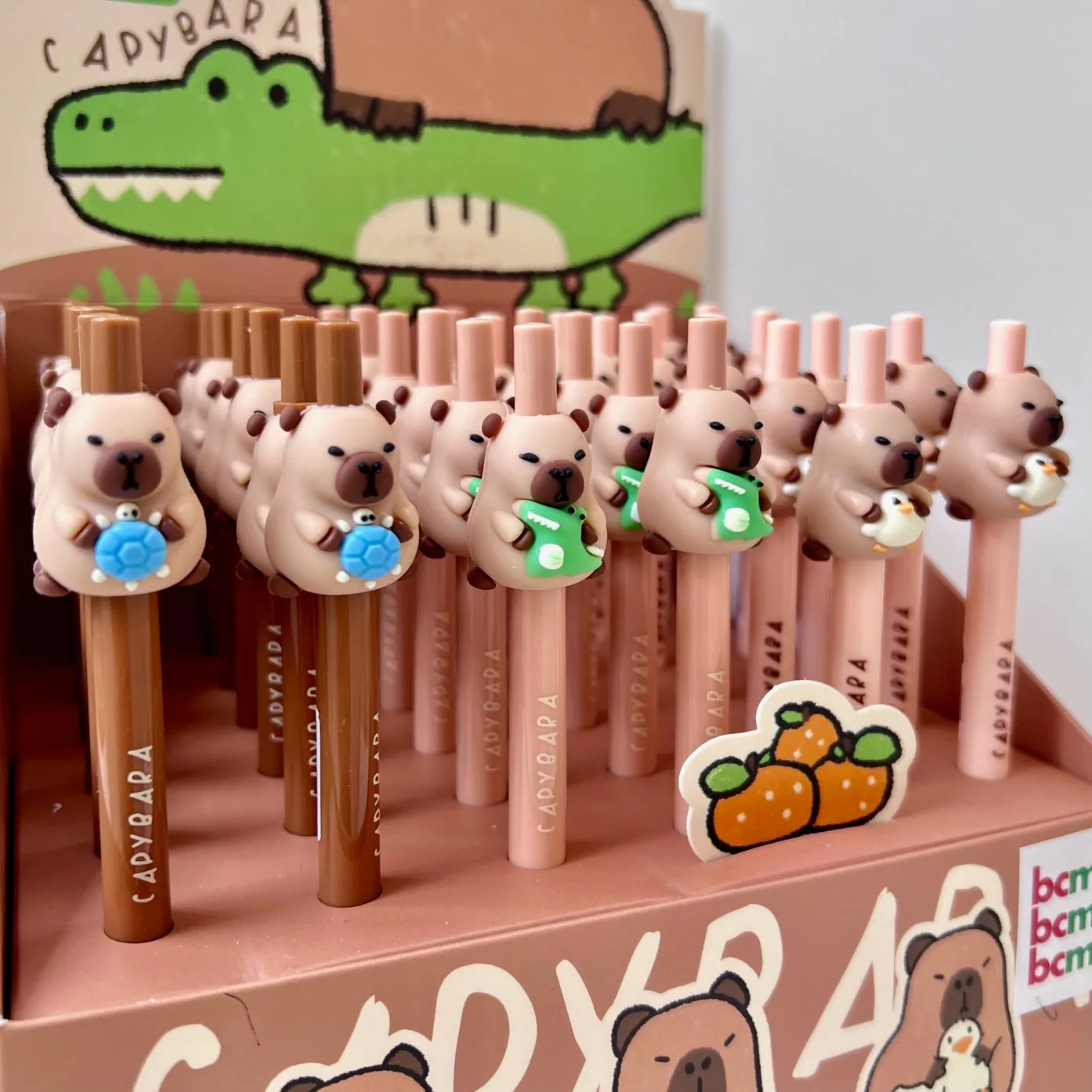 22635 CAPYBARA GEL PEN-36