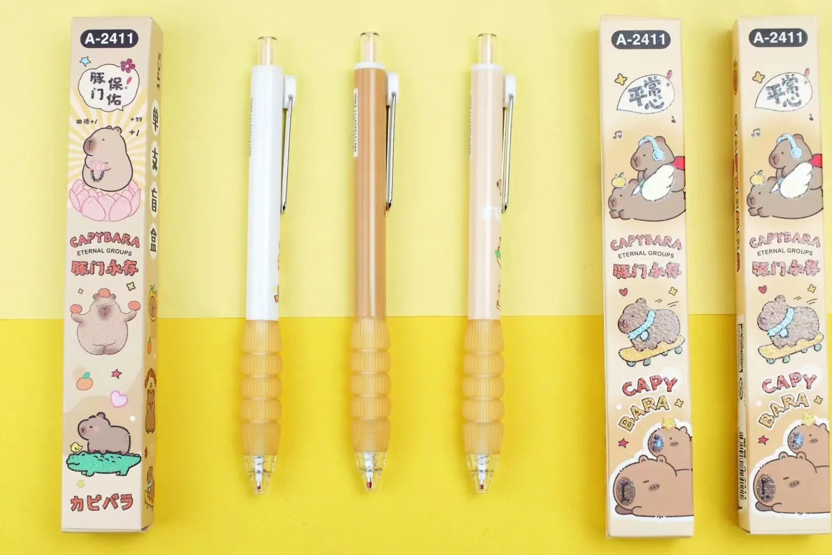 22636 CAPYBARA BLIND BOX GEL PEN-24